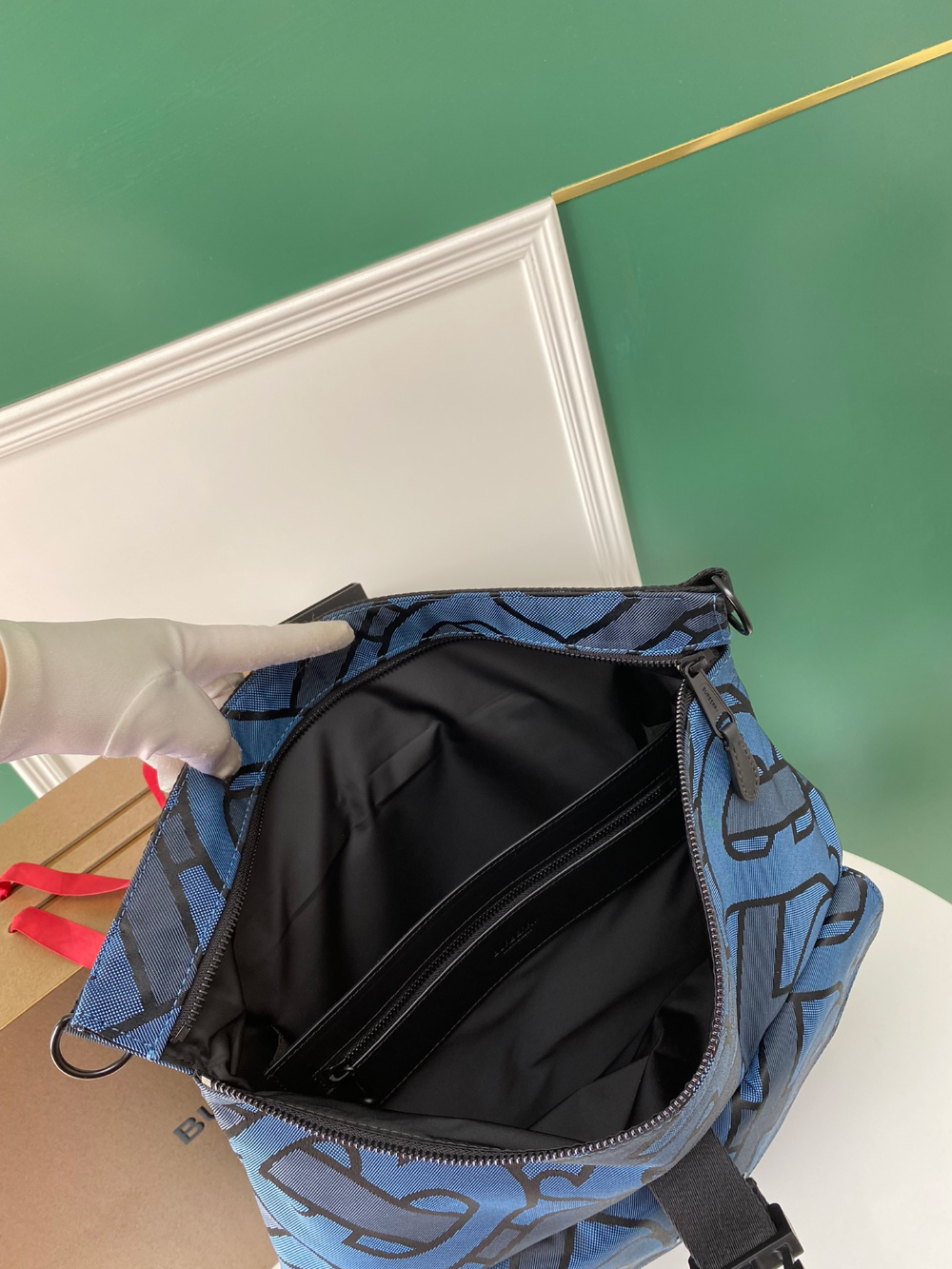c56ab0f877f981bd1ac41e275d648a57.jpg