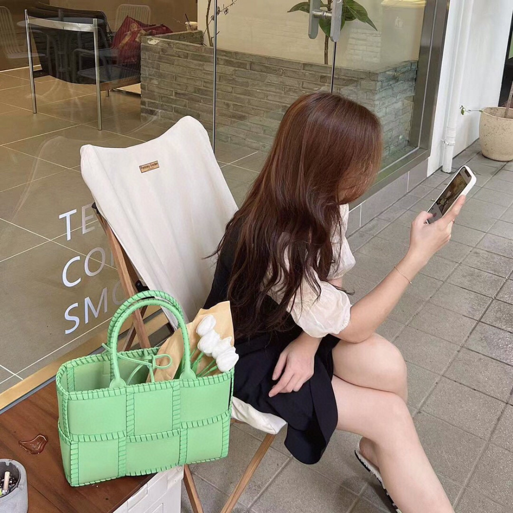 98d851a5d70192d9514761878a7bd172.jpg