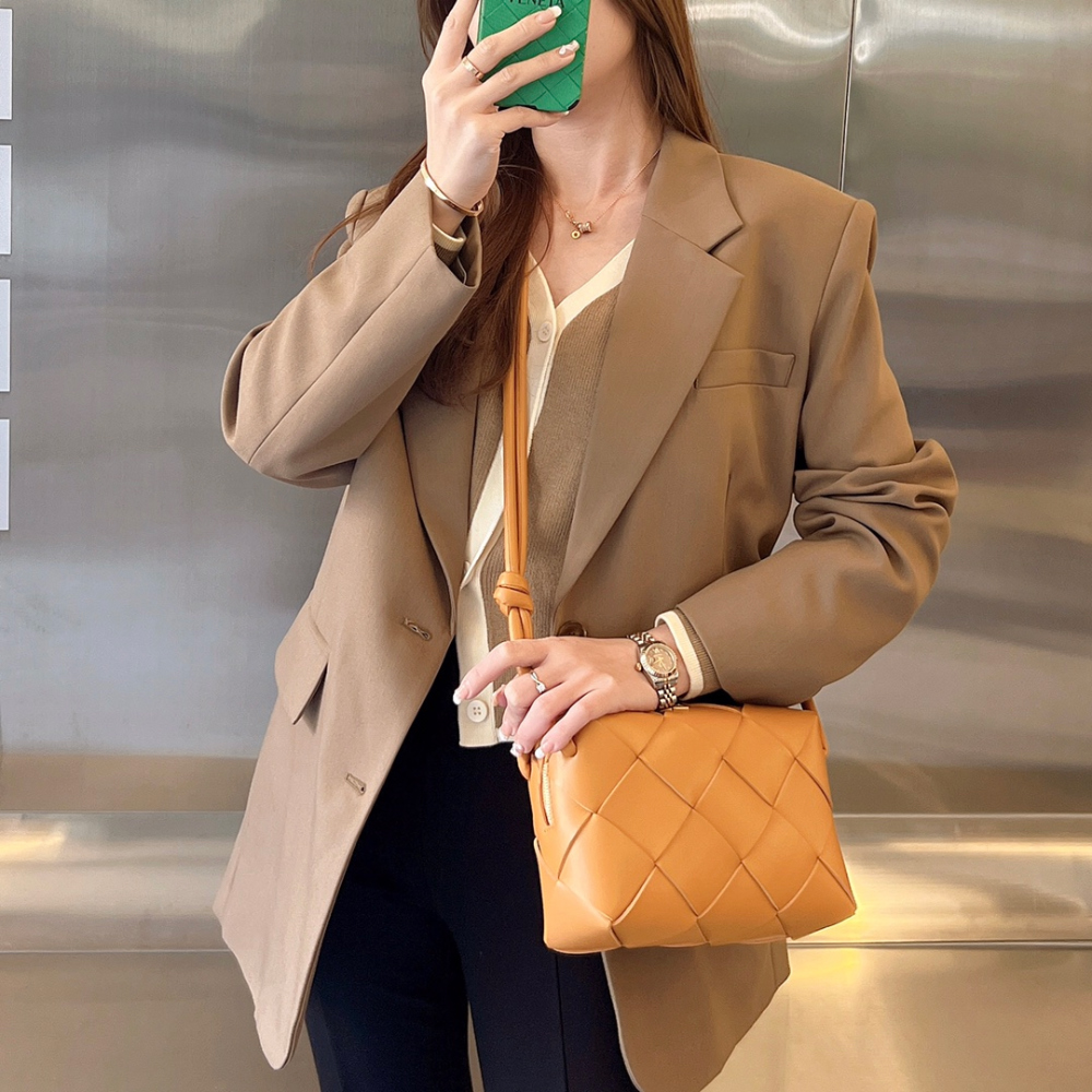a25988fc791e3d87ddb99a106049be7a.jpg