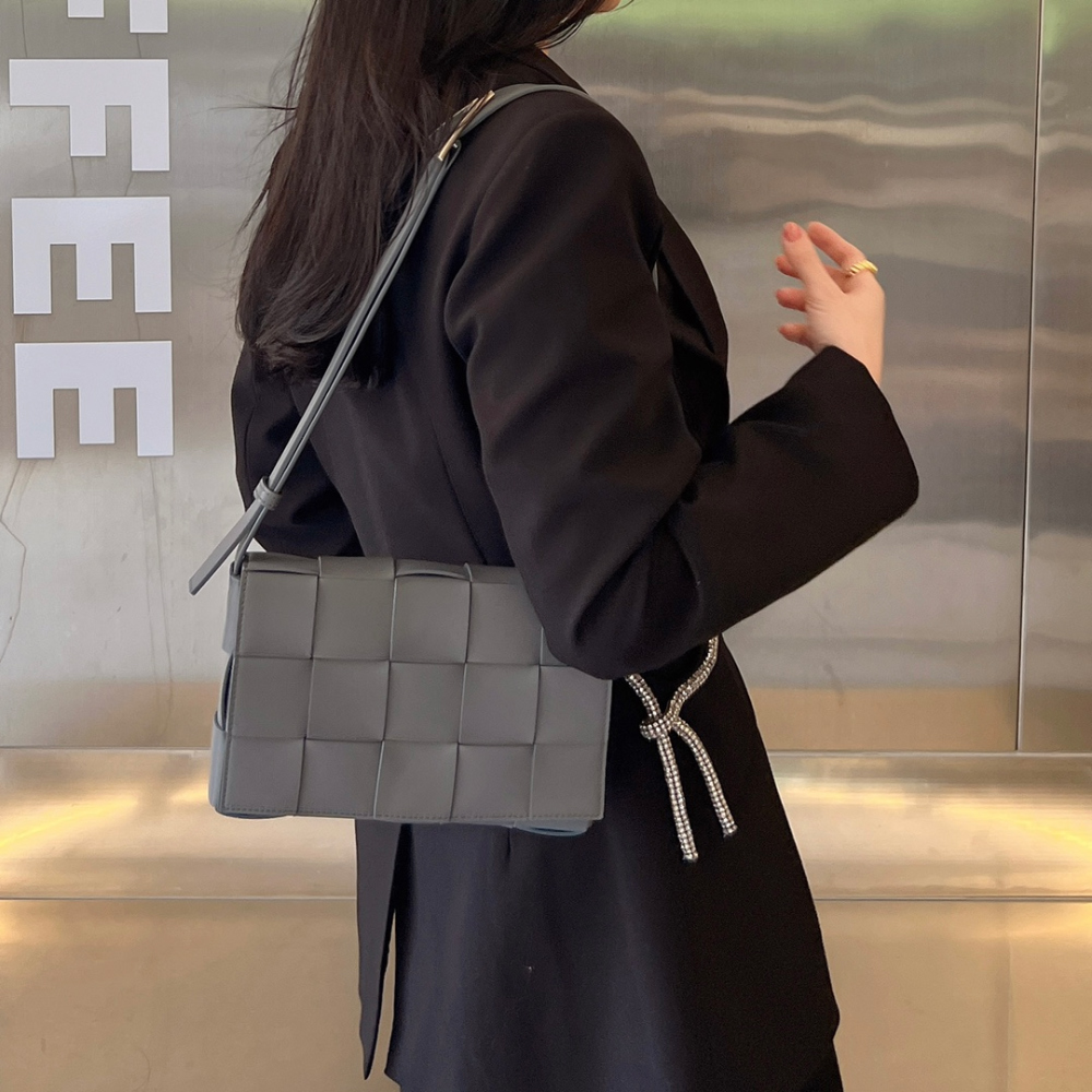 ab87e9c0f4305404eb124fcd3a52eace.jpg