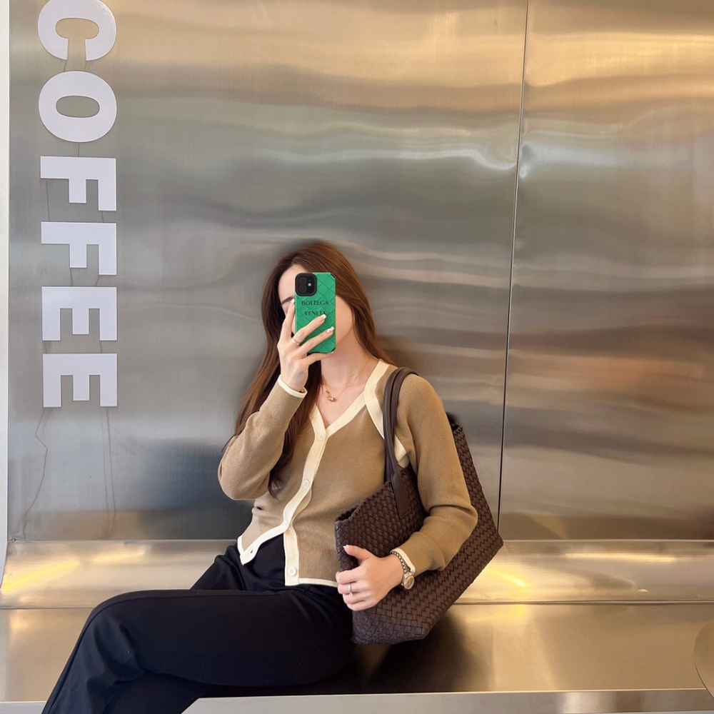 f2f959329f834f8ec2395c06a64b9be6.jpg