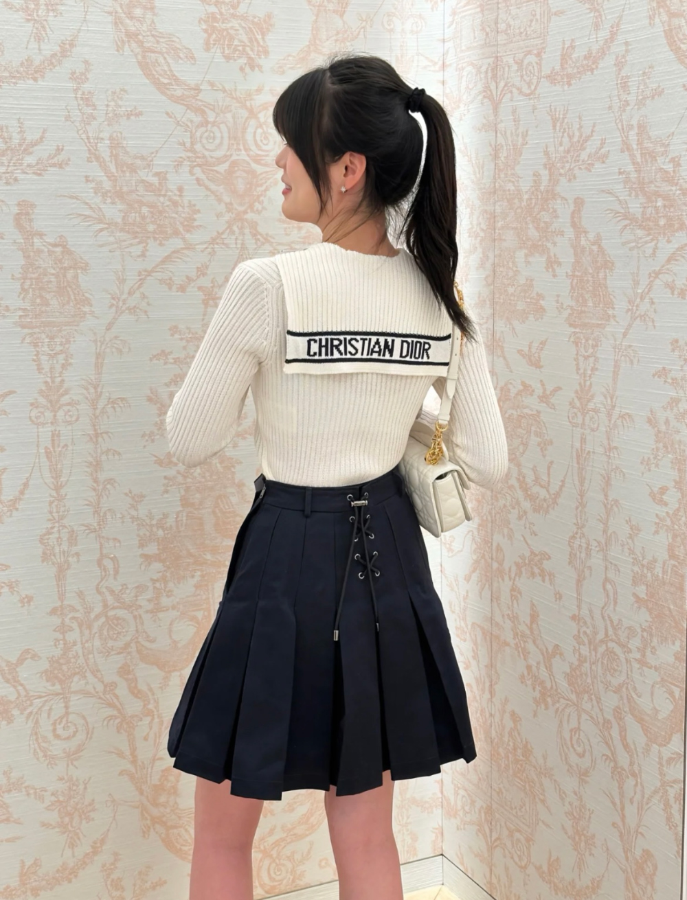 150f180b415acf88f9078603a7fa97ac.jpg