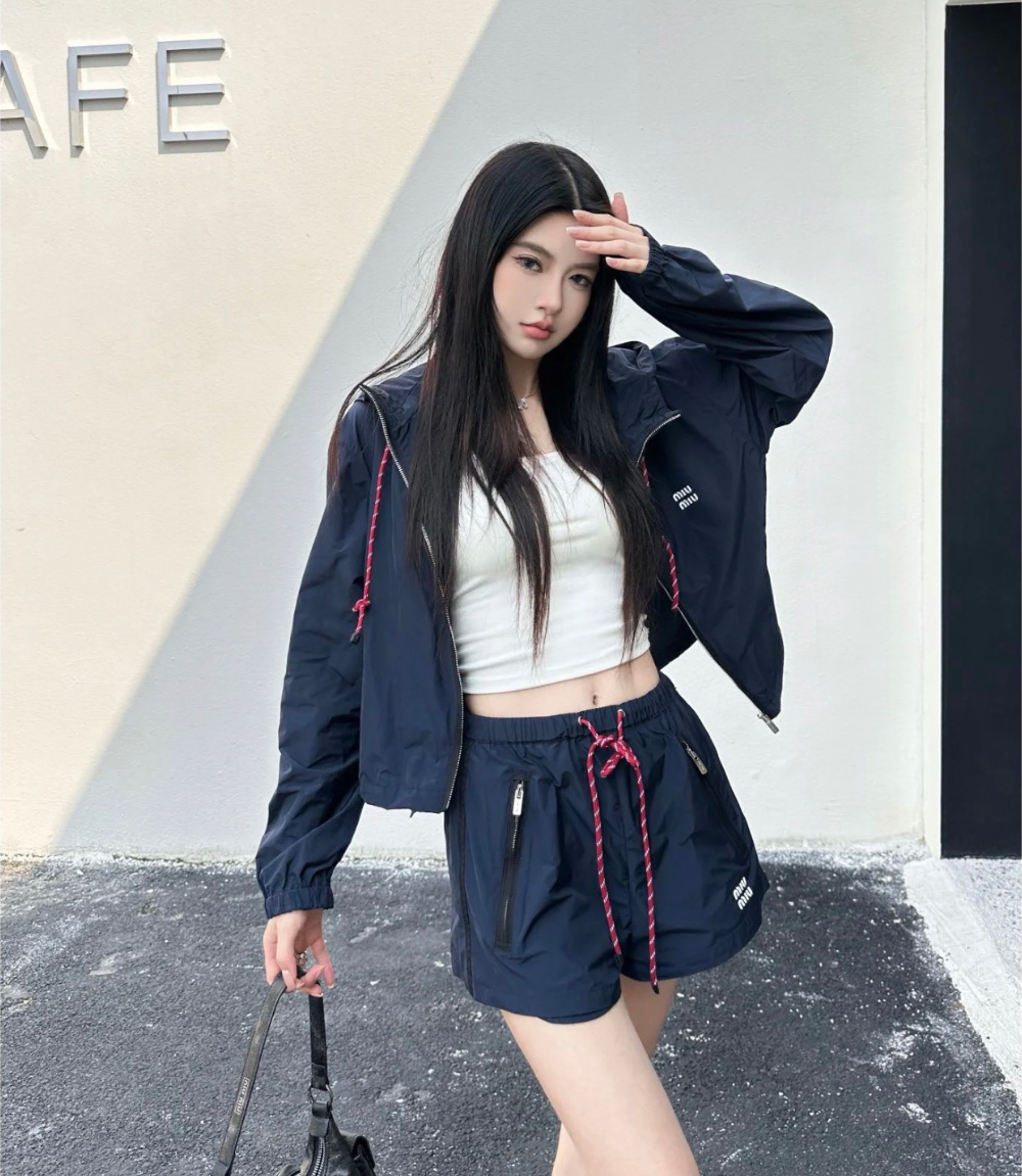 5afa0b23a1708a63a85533a42a3ba497.jpg