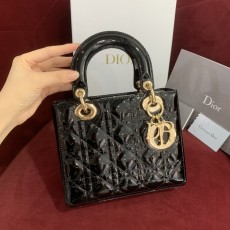 [Premium] 디올 까나쥬 페이던트 레이디 스몰 백 [블랙] M0531OWCB_M900