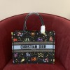 [Premium] 디올 미디움 북토트백 M1296ZRTY_M911