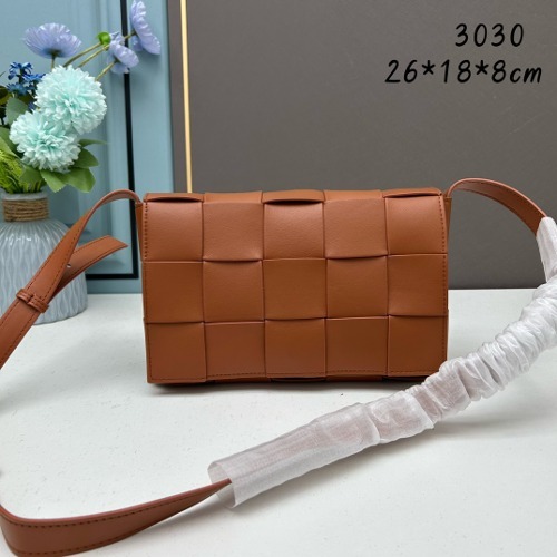 [고퀄리티] 보테가베네타 카세트백 26cm [브라운]
