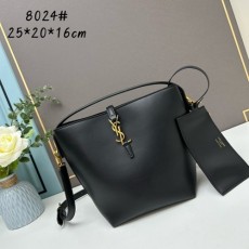 [고퀄리티] 입생로랑 LE37 핸드 버킷백 25cm [블랙]