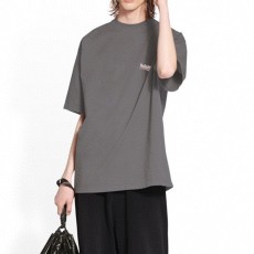 발렌시아가 라지 핏 그레이 티셔츠 【매장-100만원대】
SOLDOUT